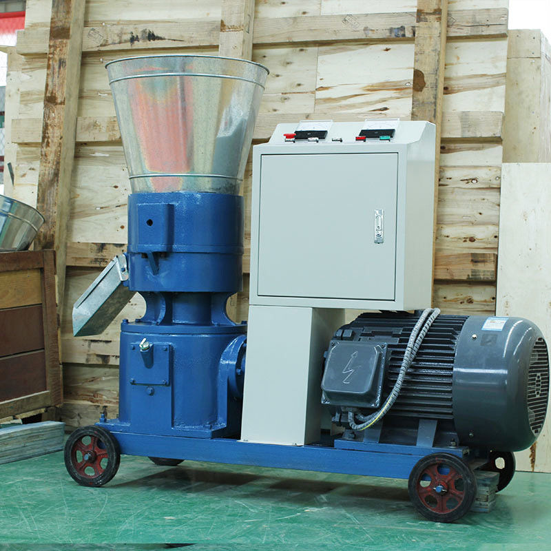 Pelletizer 1000kg/H αχύρου καλαμποκιού προβάτων βοοειδών μύλος σβόλων ζωοτροφών