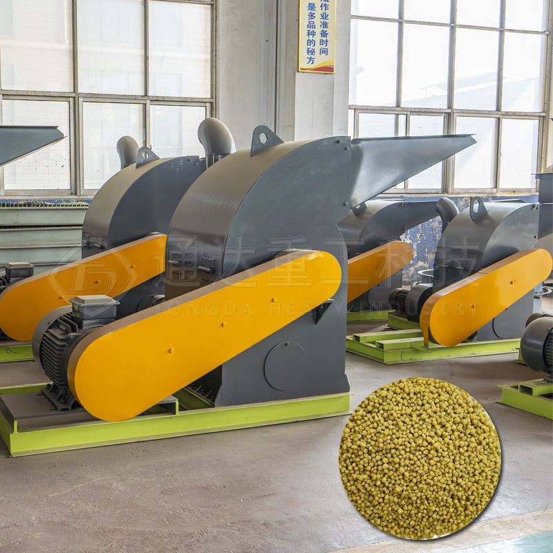 600kg/h Σπαστικό εξοπλισμό Επεξεργασία ζωοτροφών Τροφές Φόρτο Σπαστικό κοπτήρα Σκάλα Σπαστικό σπαστικό